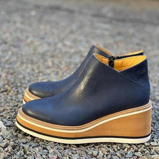 Elegant Slim-Fit Leather Boot