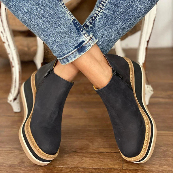 Elegant Slim-Fit Leather Boot