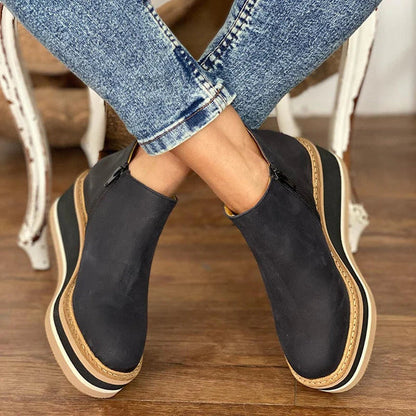 Elegant Slim-Fit Leather Boot