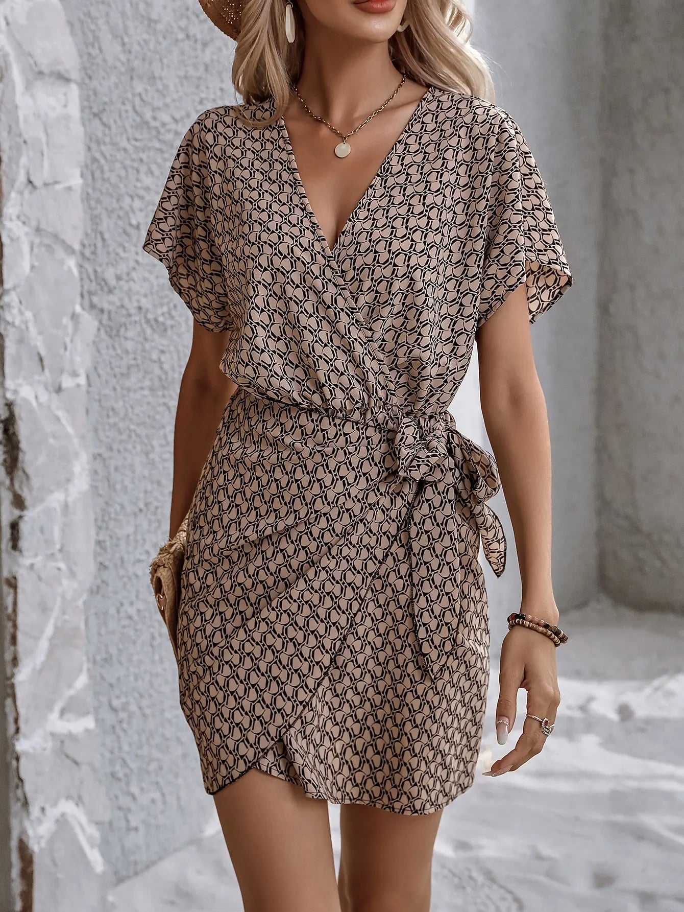 Liana | Luxe Line Midi Dress