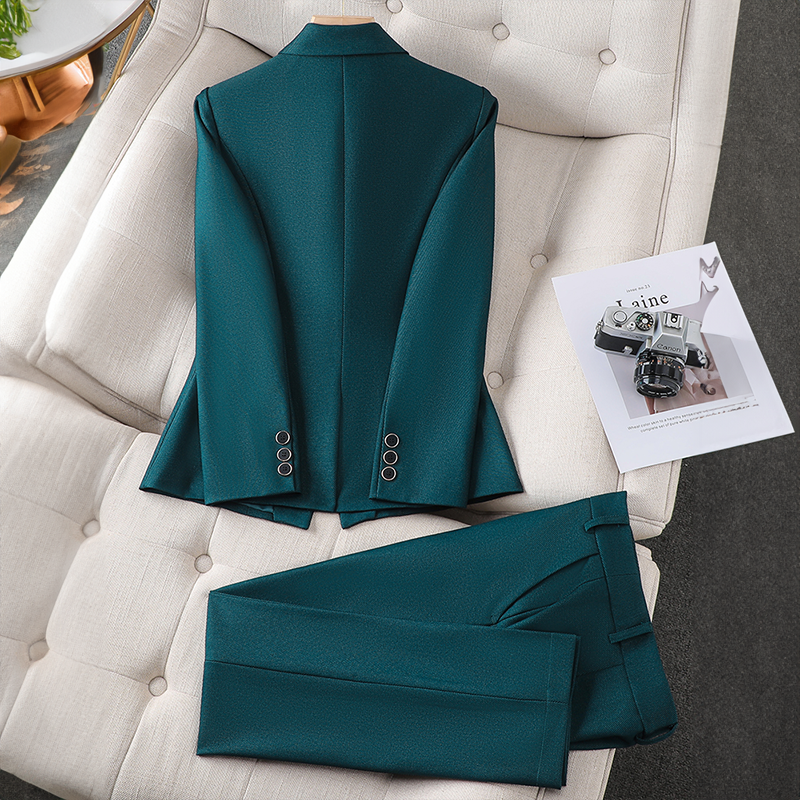 Noir Éther Blazer Pairing
